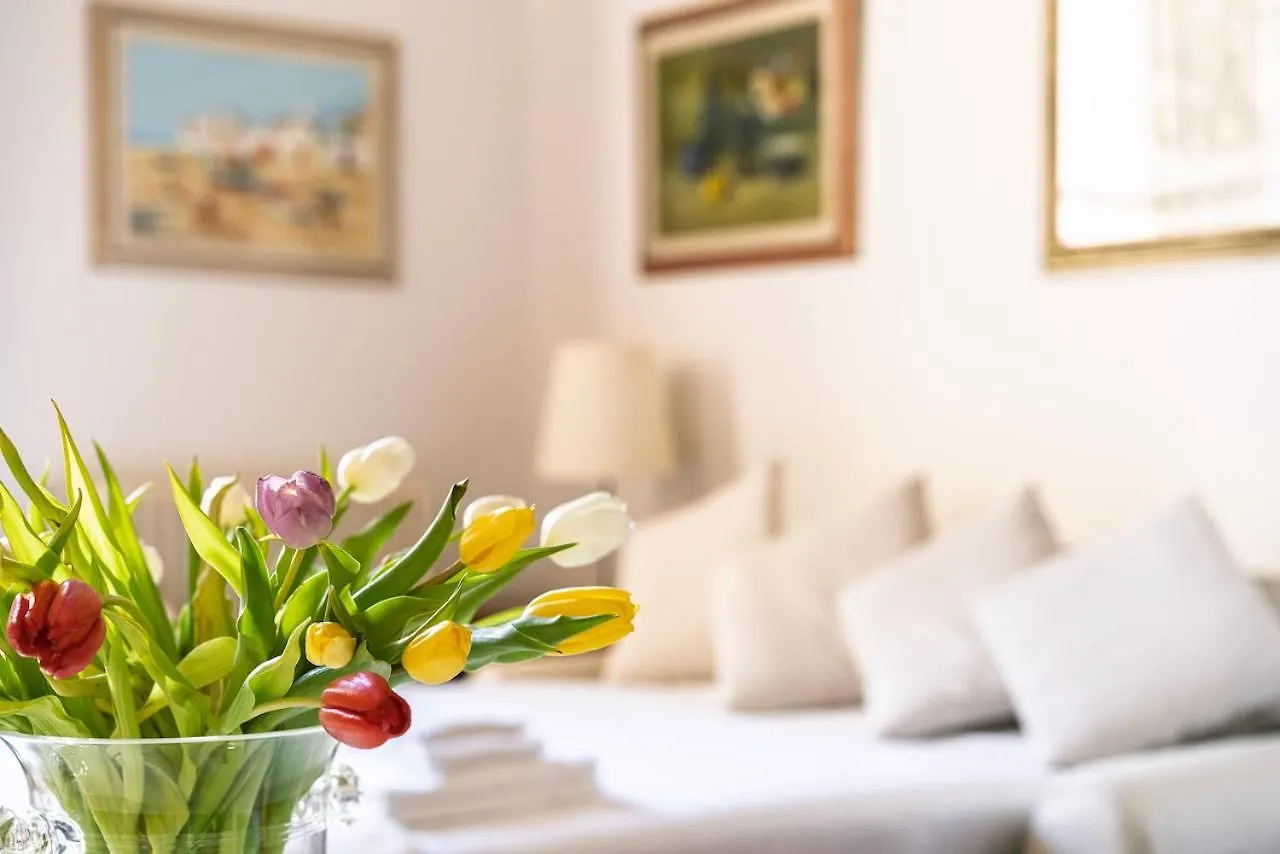 Apartment Da Vinci Suite - Florence Dolce Vita